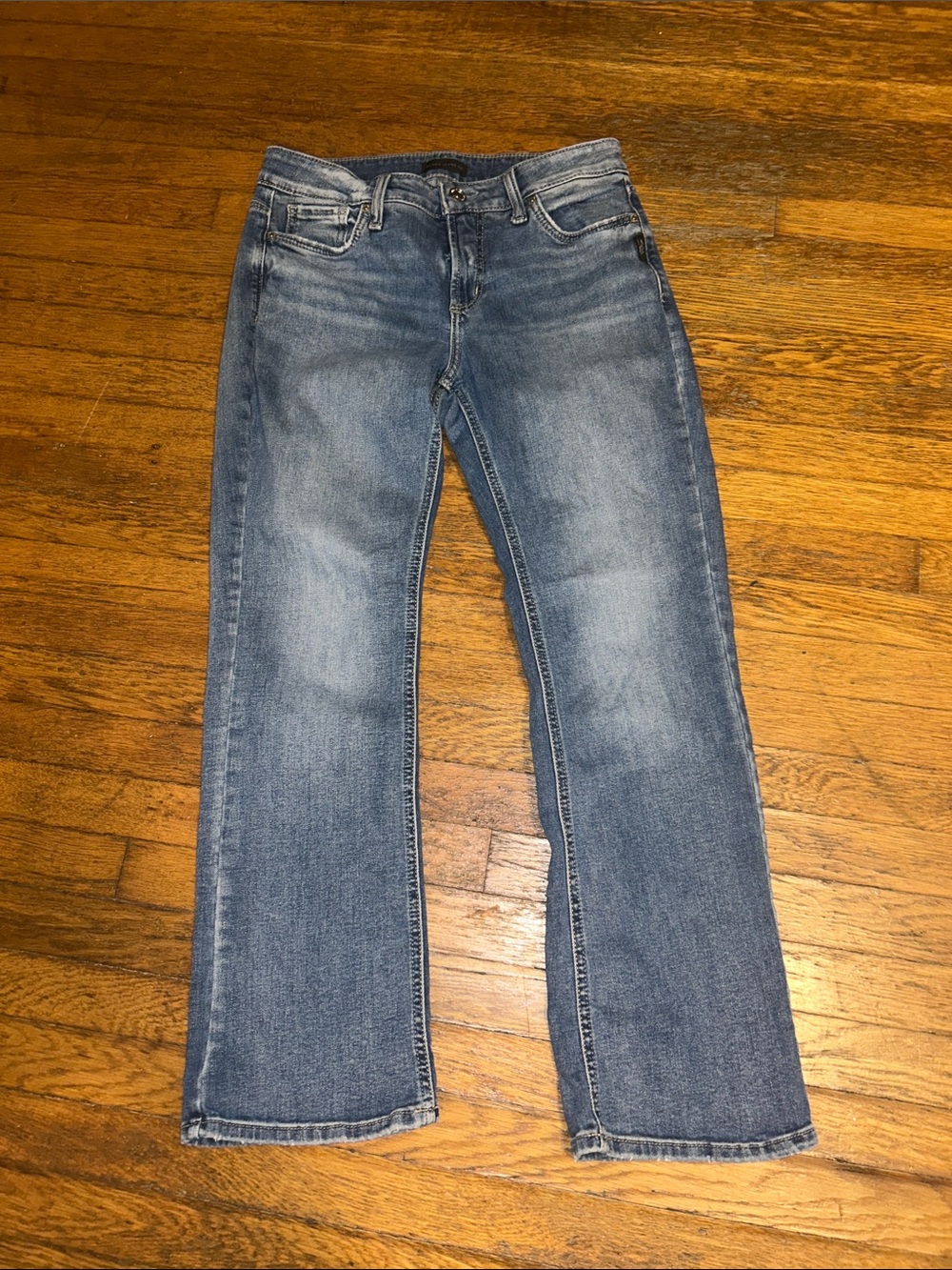 Silver Jeans woman’s Light Elyse slim Bootcut Denim
